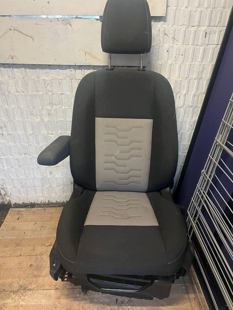 Ford 9 seater extra seat
