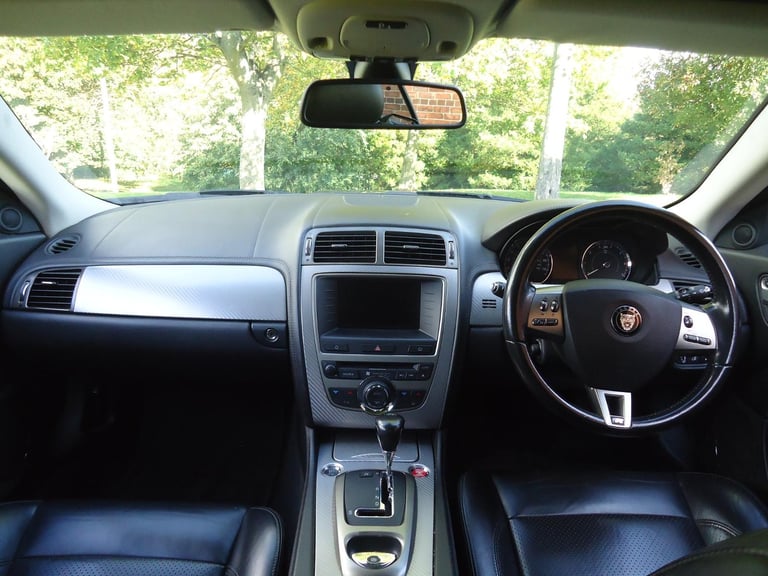 Jaguar XKR