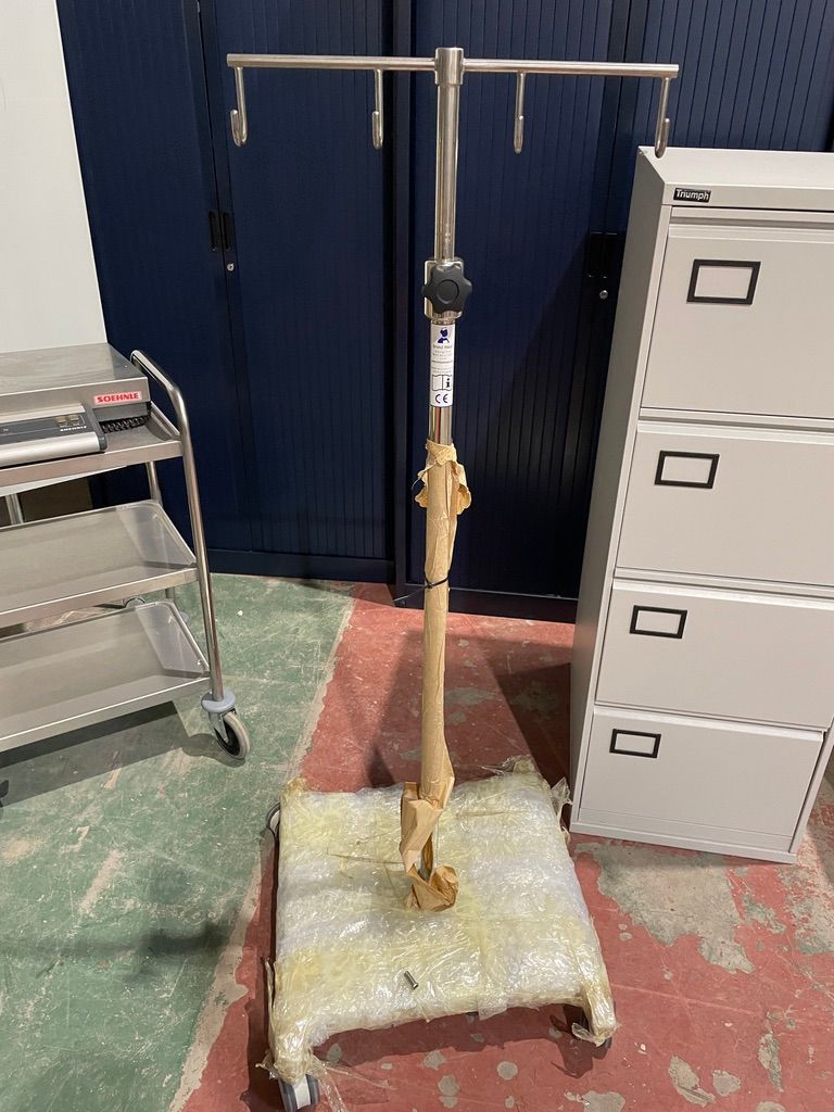 image for New Bristol Maid Mobile Pump Stand 4 Hook/Bristol Maid Mobile 4 Hook IV 