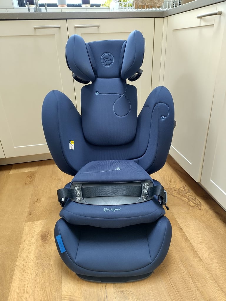 Cybex Pallas G i-Size car seat