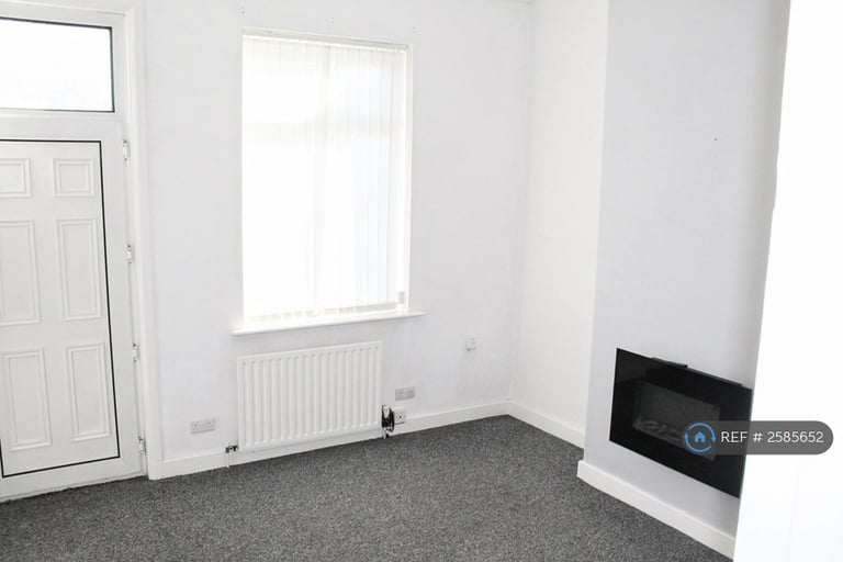 2 bedroom house in Gillett Lane, Rothwell, Leeds, LS26 (2 bed) (#2585652)