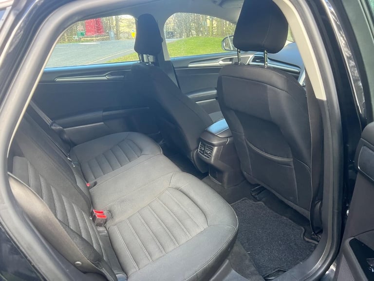 FORD MONDEO 2.0 TDCi ECO Zetec Edition Black Manual Diesel 2018