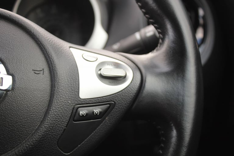 2018 Nissan Juke 1.6 Tekna XTRON Euro 6 5dr HATCHBACK Petrol Automatic