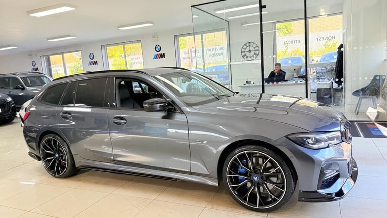 2021 BMW 3 Series 2.0 330e 12kWh M Sport Touring Auto Euro 6 (s/s) 5dr Estate PETROL/ELECTRIC Aut...