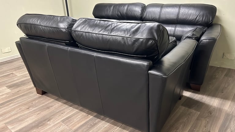 Black leather sofas 3&2