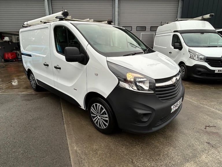 VAUXHALL VIVARO 1.6 CDTi 2900 L1H1 SWB LOW ROOF RACKING White Manual Diesel 2016
