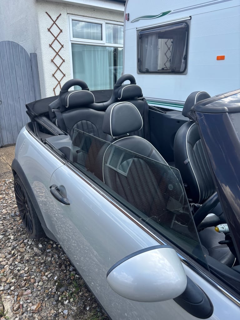 Mini, CONVERTIBLE, Convertible, 2008, Manual, 1598 (cc), 2 doors