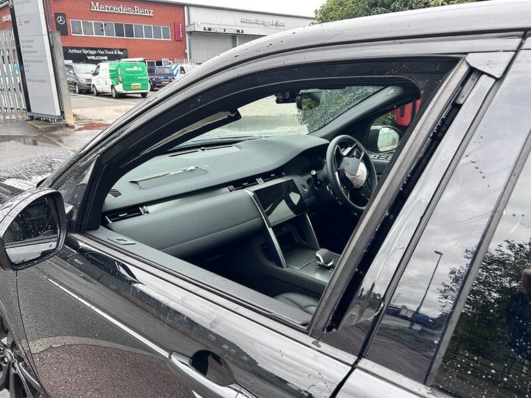 2024 Land Rover Discovery Sport 2.0 D200 Dynamic SE 5dr Auto [7 Seat] ESTATE DIESEL Automatic