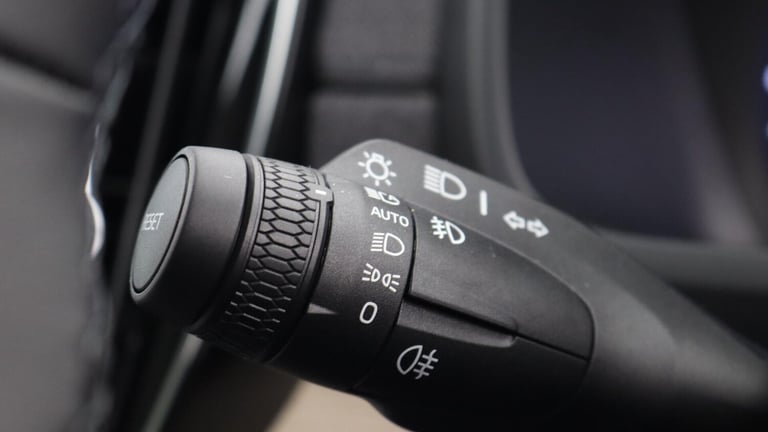  Volvo XC90 B5 (P) AWD Plus Dark (Sunroof, Harman Kardon, 360 Camera) Petrol/Electric Hybrid Auto...