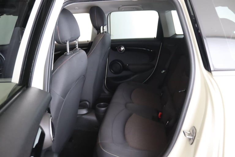 2020 MINI Hatch 1.5 One Classic Euro 6 (s/s) 5dr HATCHBACK Petrol Manual