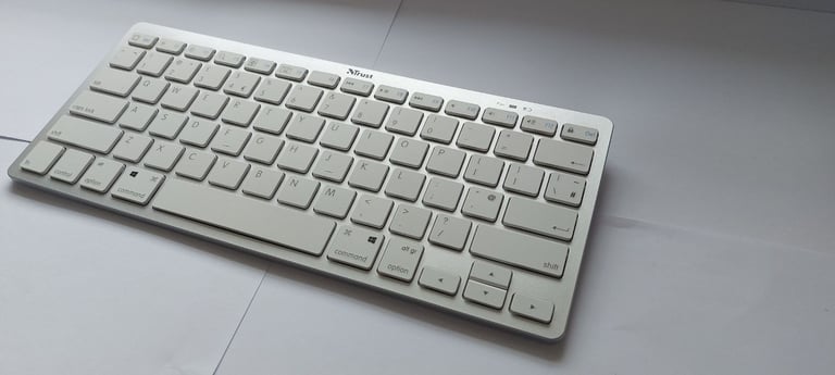 Keyboard Trust Wireless Mini. Mint
