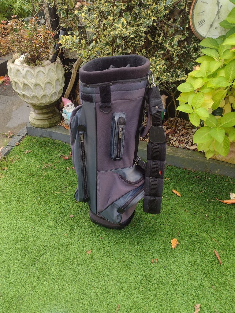 VGC FULL SET LADIES GRAPHITE GOLF CLUBS + HOWSON GOLF BAG + FREE EXTRAS 