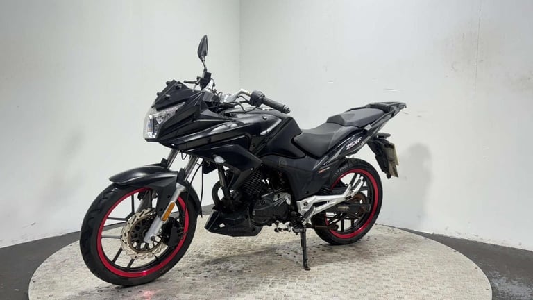 Lexmoto ZSX 125 Naked Petrol Manual Euro 4 (10 ps)