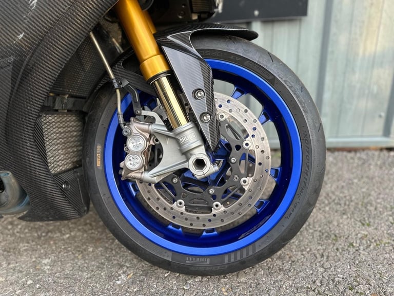 Stunning Low Mileage 2020/20 Yamaha R1M Motorcycle