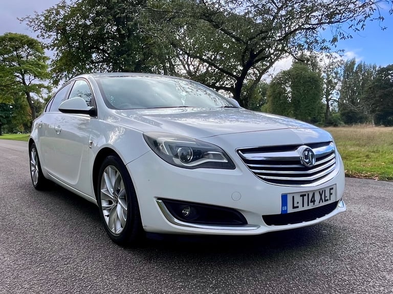 2014 Vauxhall Insignia 2.0 CDTi ecoFLEX SRi Nav Hatchback 5dr Diesel Manual