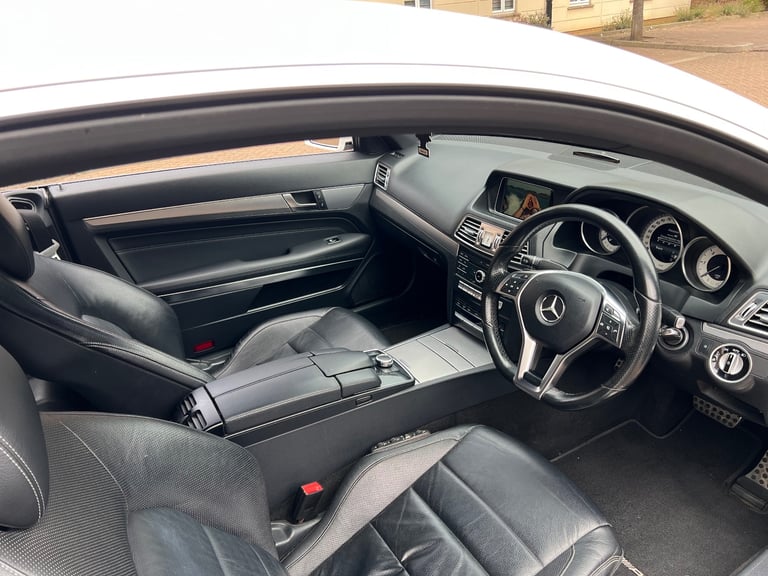 Mercedes-Benz amg line e220 cdi auto