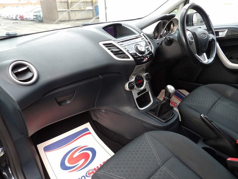 2012 Ford Fiesta Titanium Hatchback Petrol Manual