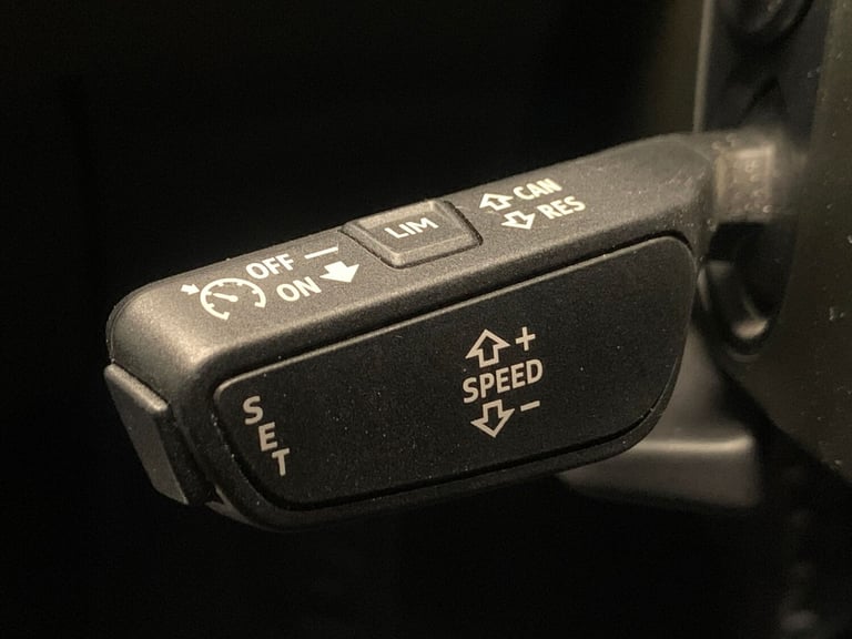 2022 Audi e-tron 300kW 55 Quattro 95kWh Technik 5dr Auto ESTATE ELECTRIC Automatic