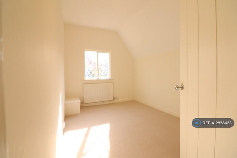 2 bedroom house in Church Cottages, Shere, Guildford, GU5 (2 bed) (#2653433)