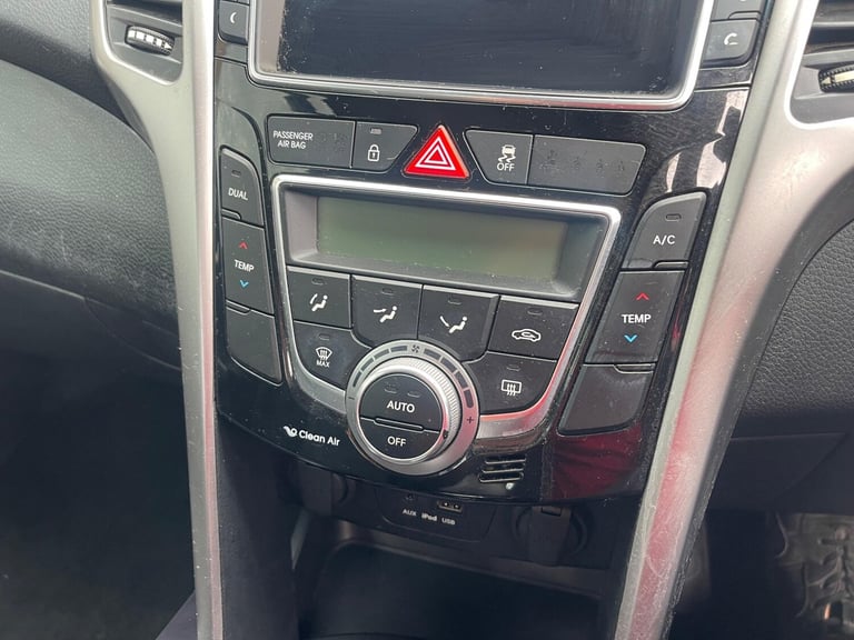 2013 Hyundai i30 1.6 CRDi Blue Drive Style Nav Euro 5 (s/s) 5dr HATCHBACK Diesel Manual