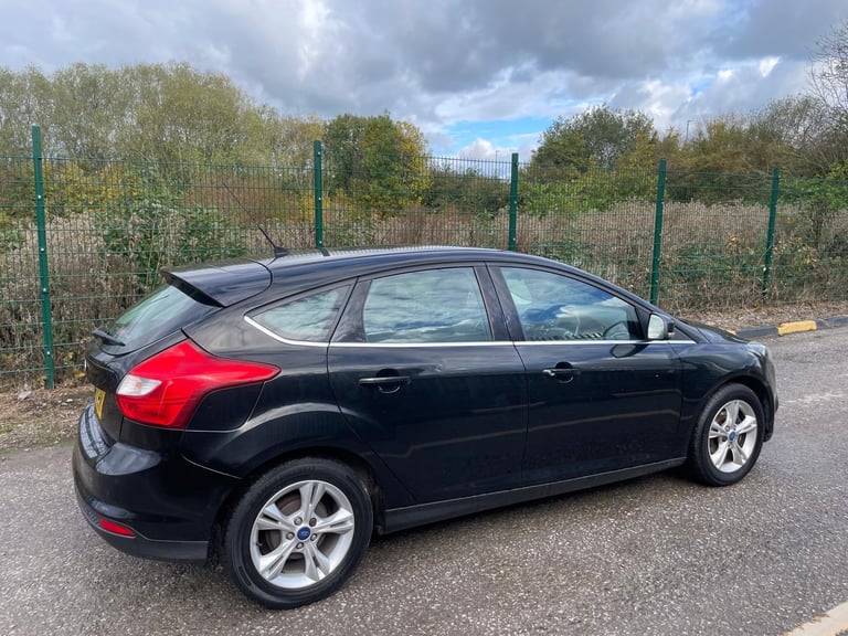 image for FORD FOCUS 1.6 ZETEC 11 REG BLACK 5 DOOR TIMING BELT REPLACED MOT JULY 2026 LOW INSURANCE 45+MPG