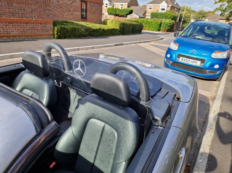 Mercedes SLK320