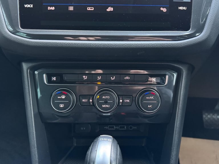 2017 Volkswagen Tiguan 2.0 TDI SE Navigation DSG Euro 6 (s/s) 5dr ESTATE Diesel Automatic