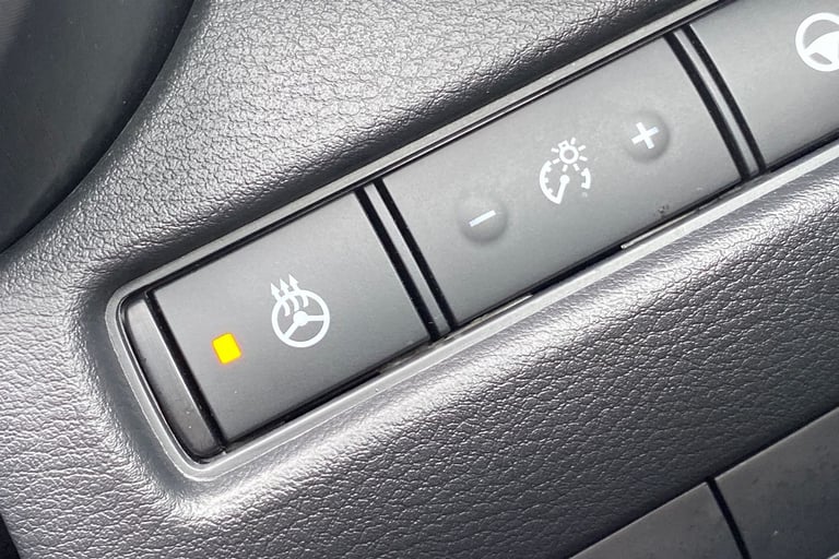 2024 Nissan Juke 105028 Hatchback Petrol Automatic