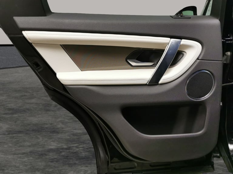 2019 Land Rover Discovery Sport 2.0 D180 R-Dynamic SE 5dr Auto ESTATE DIESEL Automatic