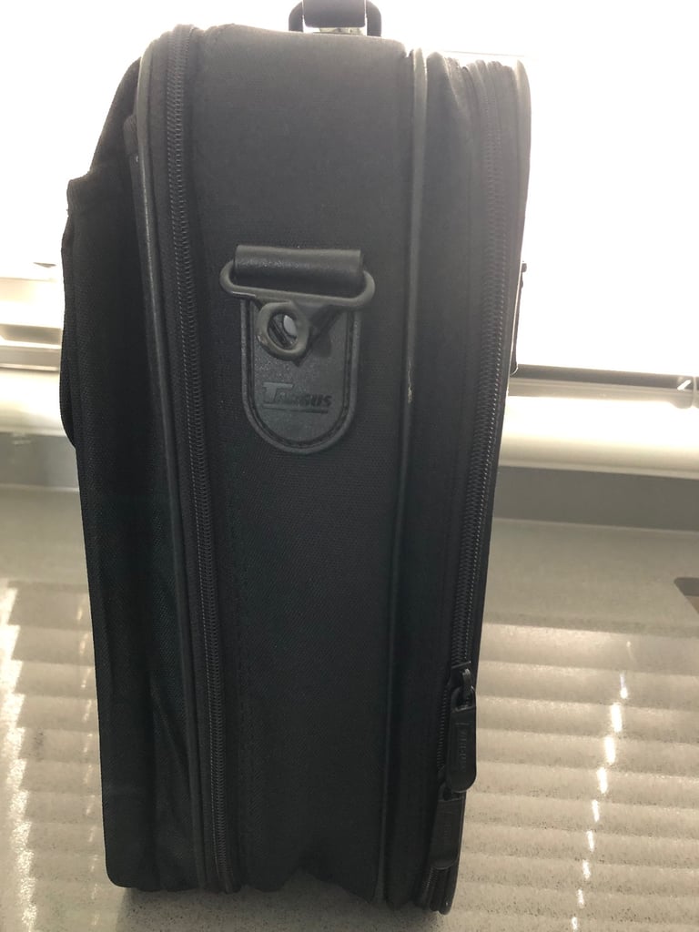 Laptop bag (new)
