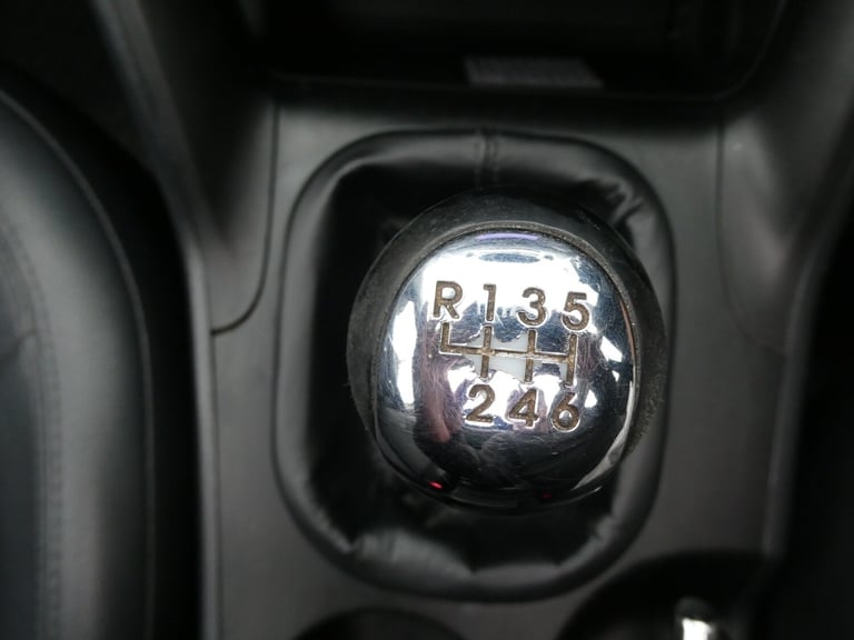 2.0 CRDi Premium 5dr *NEW IN PX +12 SERVICES +MOT SEPT 2026 +SUNROOF*