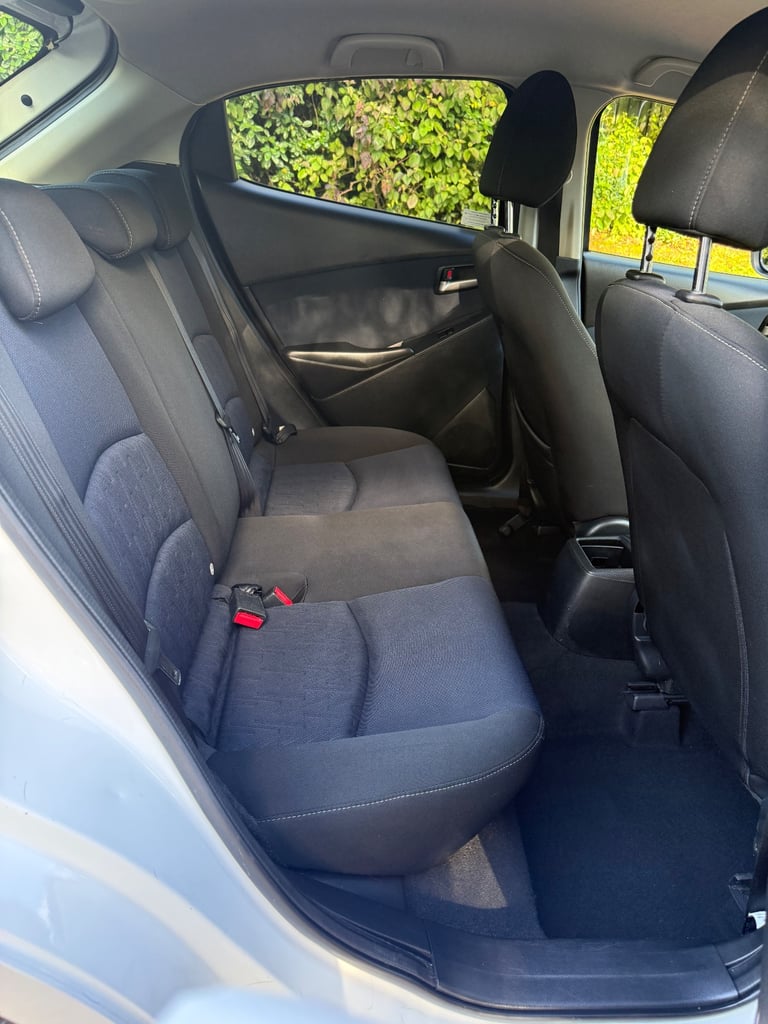 Mazda, 2, Hatchback, 2015, Manual, 1496 (cc), 5 doors