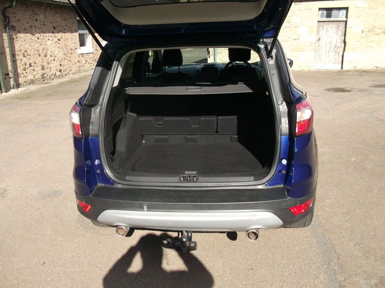 Ford, KUGA, Hatchback, 2018, Manual, 1997 (cc), 5 doors