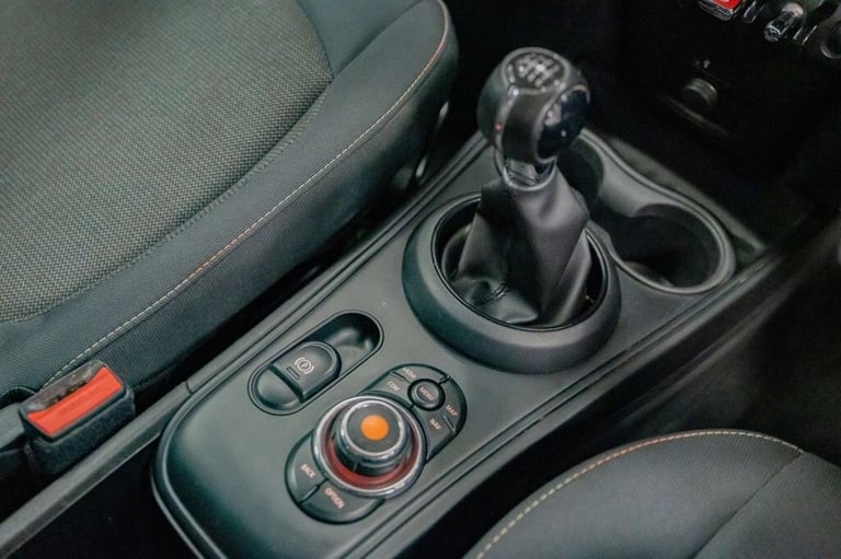 2020 20 MINI COUNTRYMAN 1.5 COOPER CLASSIC SUV 5DR PETROL MANUAL EURO 6 (S/S) (1