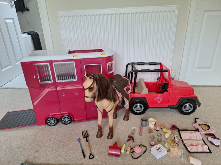 Our Generation Horse Box with horse and accessories and Jeep