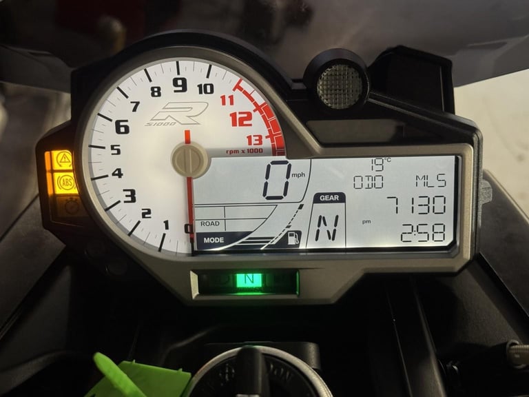 BMW S1000R SPORT  Only 7130 Miles BMW Servicing