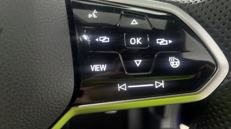 2022 22 VOLKSWAGEN GOLF 1.5 TSI R-LINE HATCHBACK 5DR PETROL MANUAL EURO 6 (S/S) 