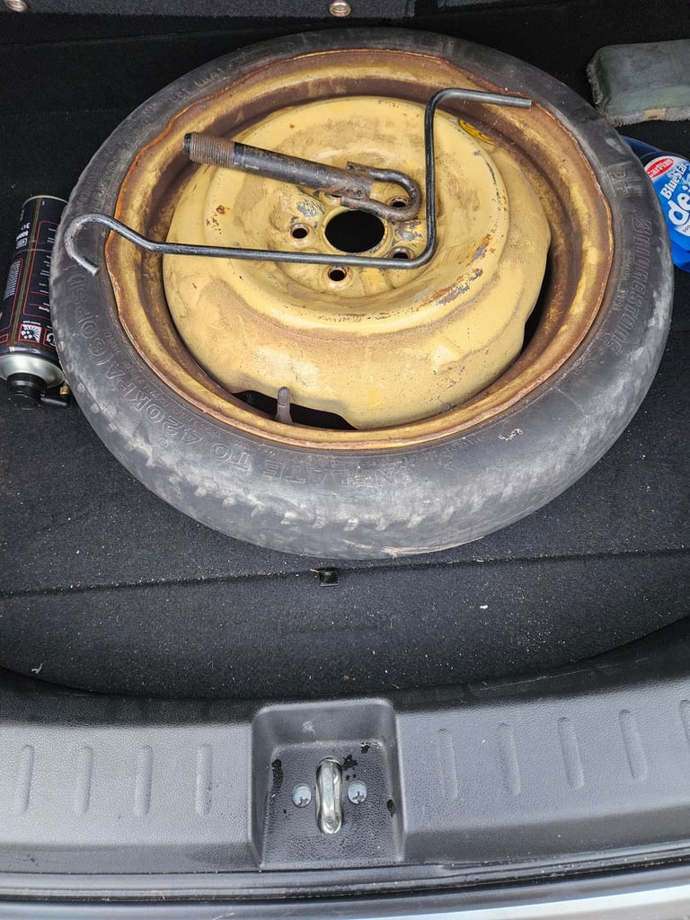 Toyota prius 2007 spare wheel