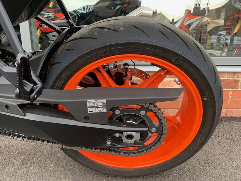 KTM 990 DUKE - TECH PACK - KTM WARRANTY 09/5/2029