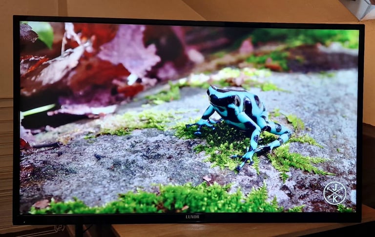 Smart TV 50 inch GOOD WORKING NO STAND