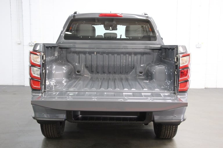 1969 Isuzu D-Max 1.9 TD V-Cross Steel Edition Double Cab Auto 4WD [164] (GORGEOUS STEEL) Pick Up ...
