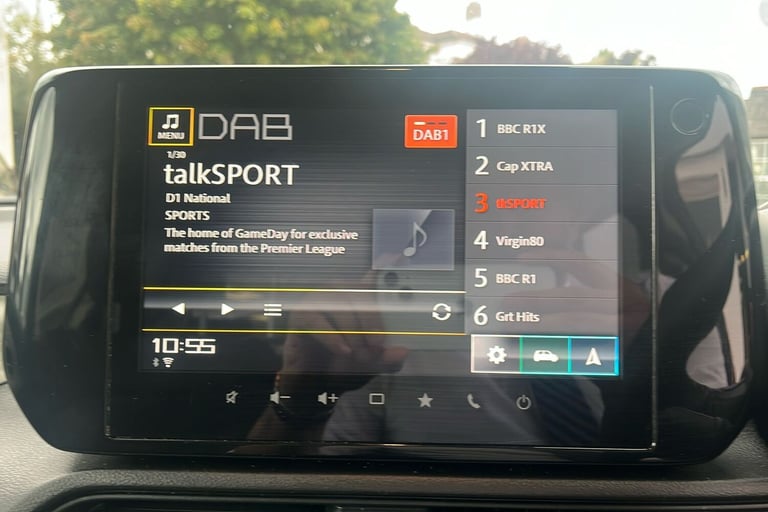  Suzuki Swift 1.2 Mhev Motion Hatchback 5dr Petrol Hybrid CVT Euro 6 s/s 82 Ps