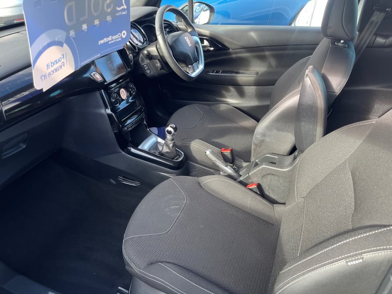2017 DS Automobiles DS 3 1.2 PureTech 82 Connected Chic 3dr HATCHBACK Petrol Manual