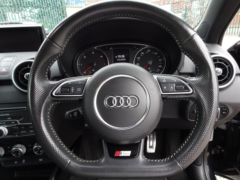 1.6 TDI Black Edition Nav 5dr *SATNAV +CRUISE +PRIVACY +BT +LOW MILES!*
