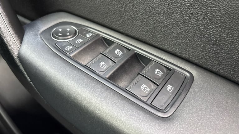 2022 Renault Captur 1.0 TCE 90 Iconic 5dr Petrol Hatchback Hatchback Petrol Manual