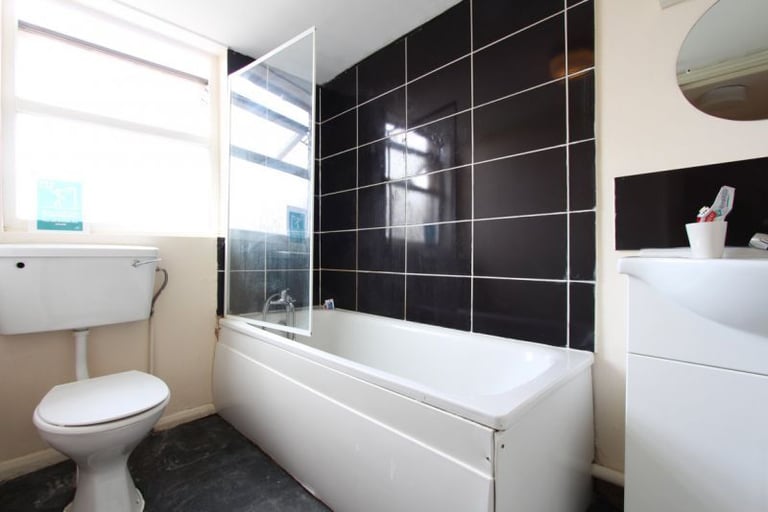 🌿 Spacious Double room -Kilburn High Road | All bills including ❗️