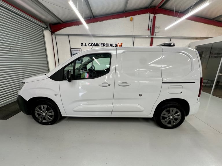 2022 72 PEUGEOT PARTNER 1.5 BLUEHDI 1000 ASPHALT PREMIUM SWB EURO 6 100 BHP * 30