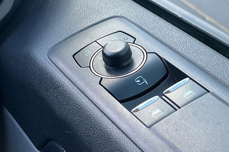 2025 Ford Transit Custom 320 Limited AUTO L2 LWB PHEV Double Cab In Van Petrol FWD 2.5 232ps, HEA...