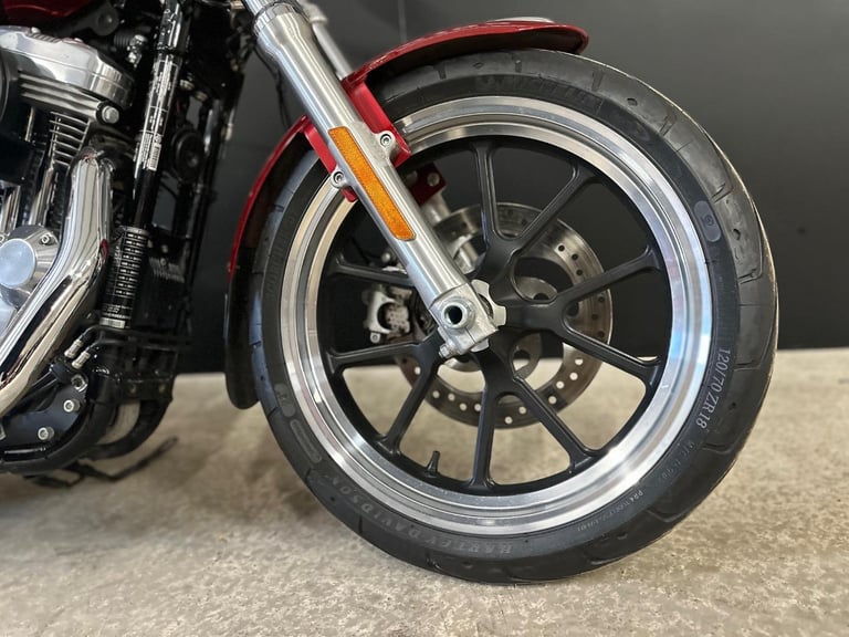STUNNING LOW MILEAGE 2018/18 HARLEY-DAVIDSON XL 883 L SUPERLOW MOTORCYCLE 
