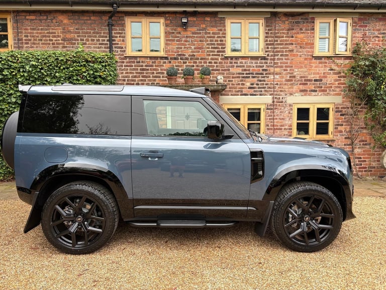 2025 Land Rover Defender 3.0 D250 Hard Top S Auto PANEL VAN Diesel Automatic